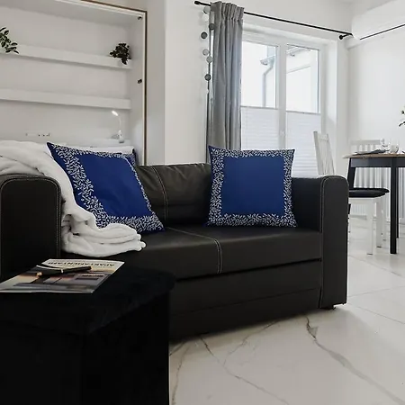 Golden Hour Apartments-slowianska 42 *