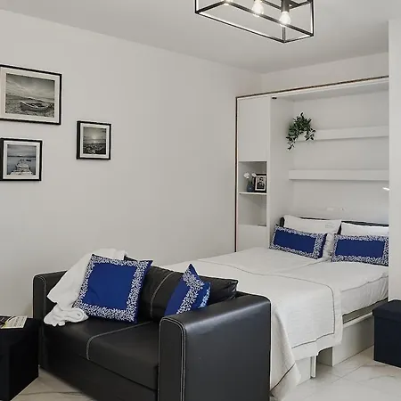 Golden Hour Apartments-slowianska 42 Apartman